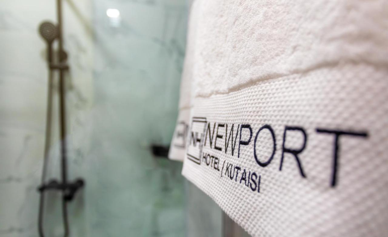 Newport Hotel Kutaisi Exteriör bild