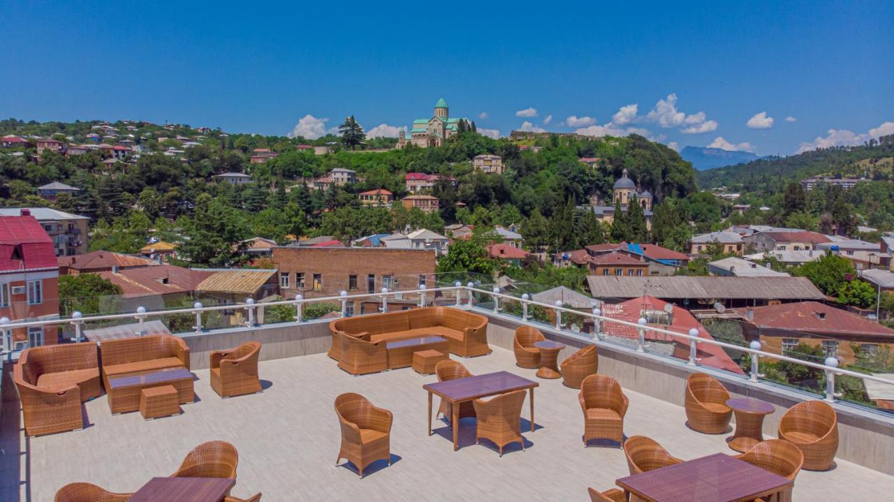 Newport Hotel Kutaisi Exteriör bild